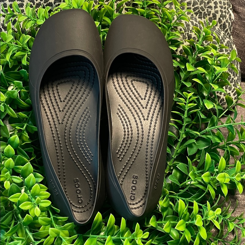 Crocs Women's Black Flats